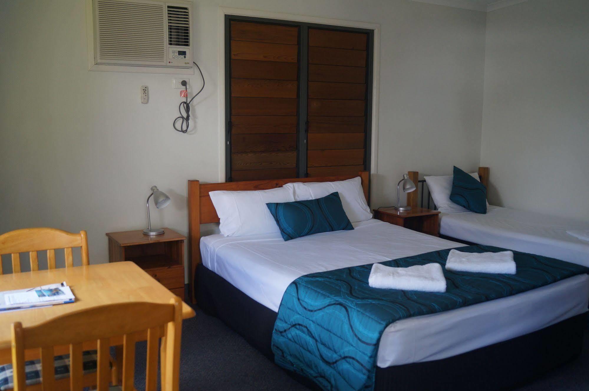 Tin Can Bay'S Sleepy Lagoon Motel Екстериор снимка